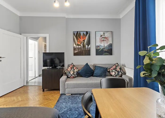 Near Mariahilfer Strasse - 3 Minutes To U3 Metro - Monthly דירה וינה