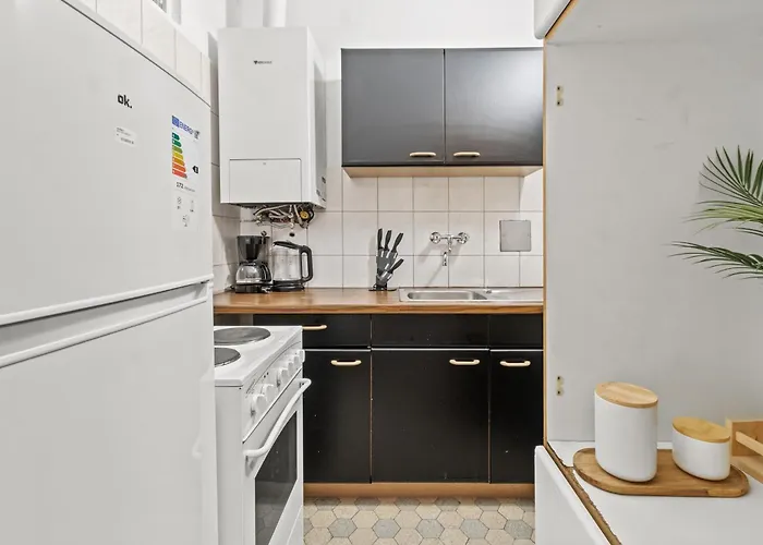 Near Mariahilfer Strasse - 3 Minutes To U3 Metro - Monthly דירה וינה