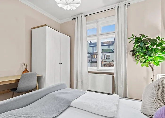 Near Mariahilfer Strasse - 3 Minutes To U3 Metro - Monthly *