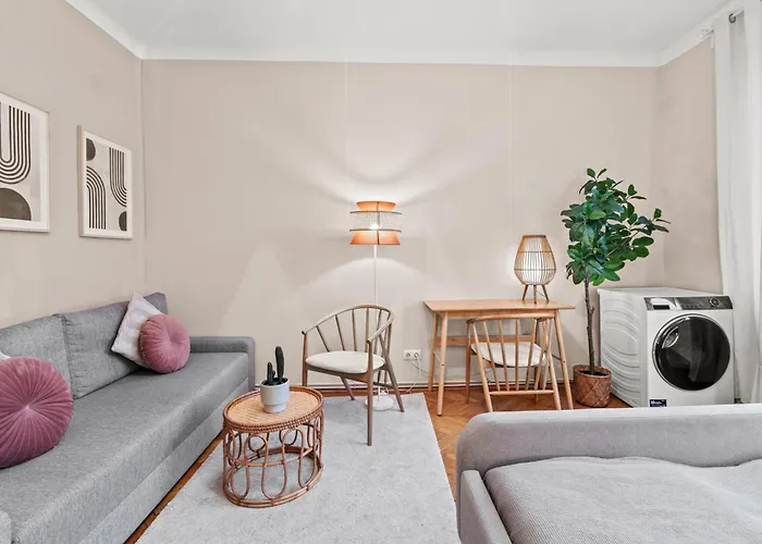 דירה Near Mariahilfer Strasse - 3 Minutes To U3 Metro - Monthly וינה