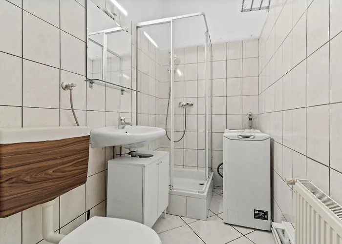 Near Mariahilfer Strasse - 3 Minutes To U3 Metro - Monthly